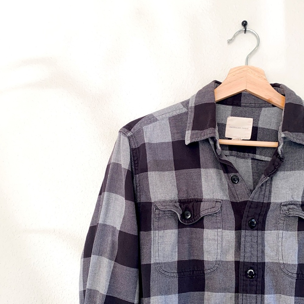 AE • Black & Gray Flannel